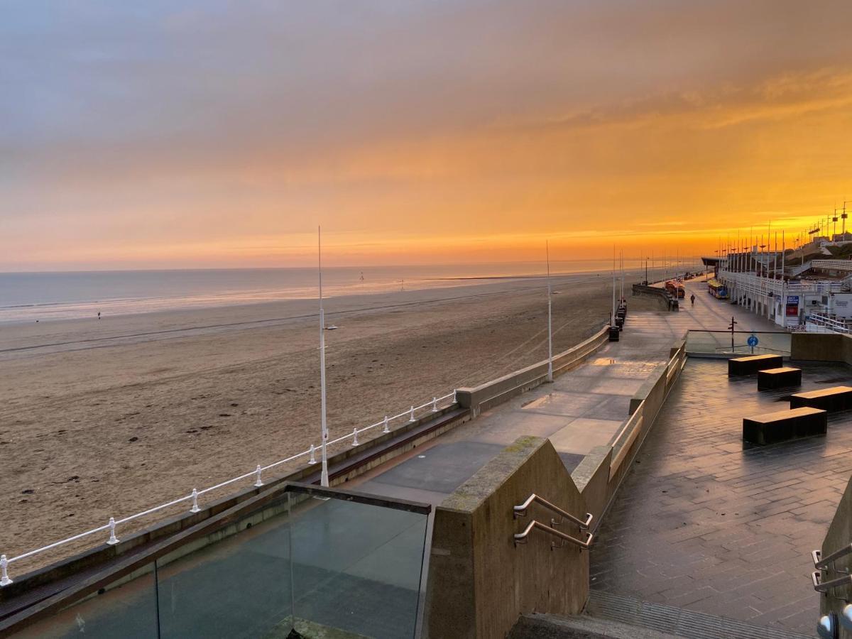 Oceana Holiday Apartments Bridlington Exterior photo