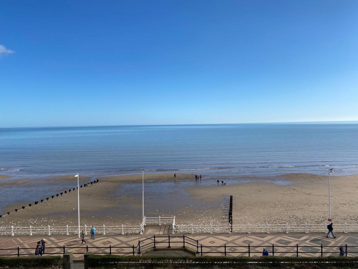 Oceana Holiday Apartments Bridlington Exterior photo