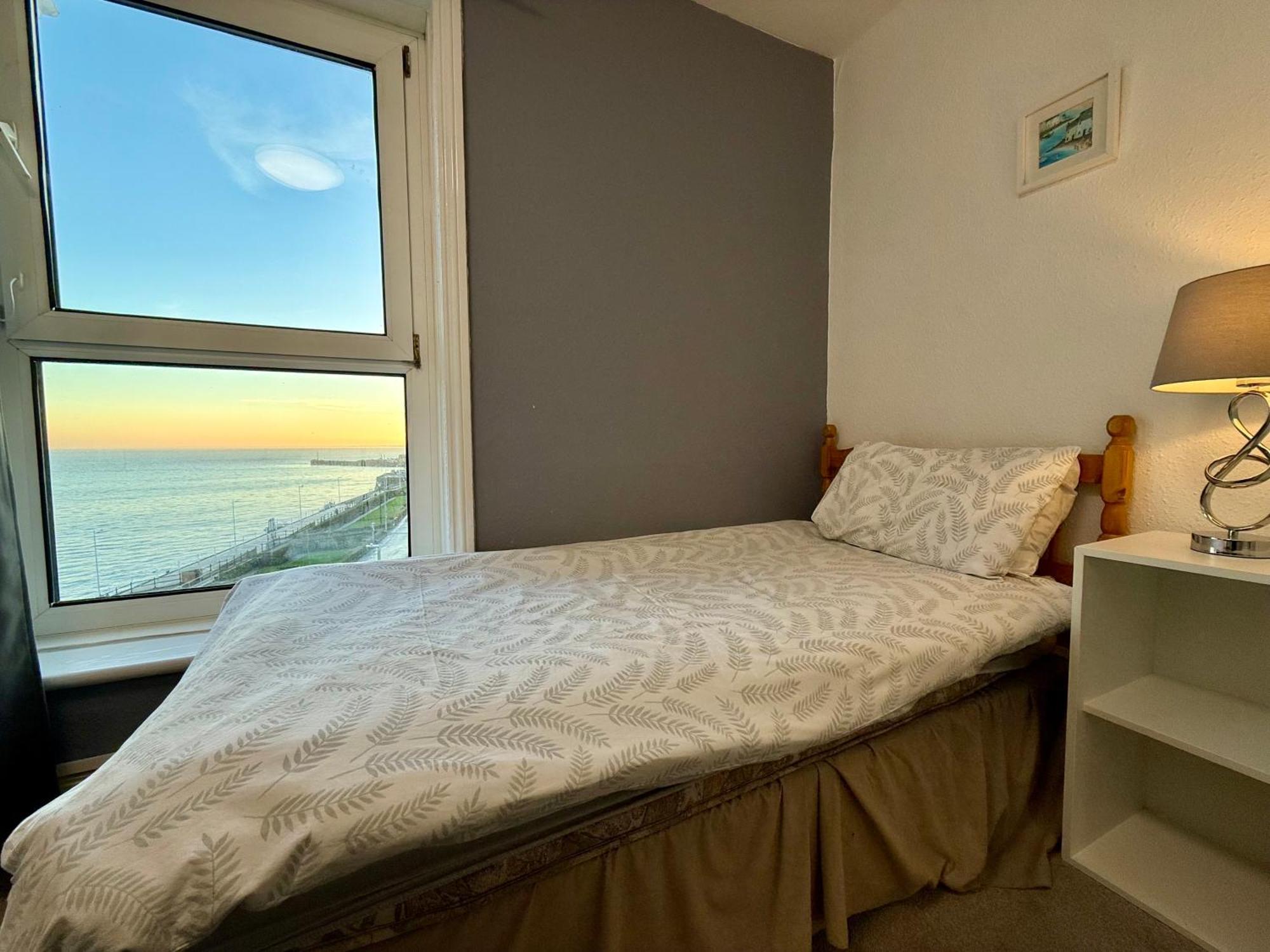 Oceana Holiday Apartments Bridlington Exterior photo